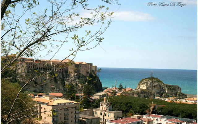 Porta Antica Di Tropea