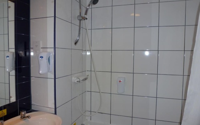 Wheatsheaf Hotel by Greene King Inns