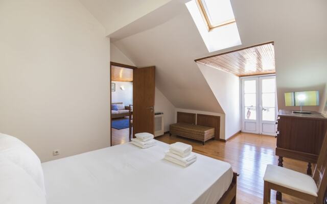 Santa Justa Elevator by Rentestate