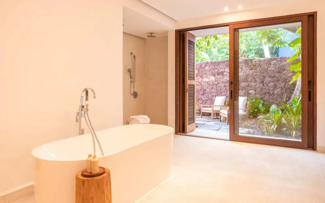 El Careyes Club & Residences