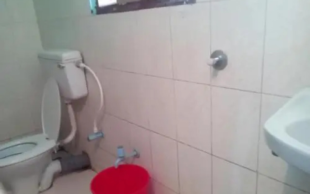 SPOT ON 68298 Prarthana Tourist Home