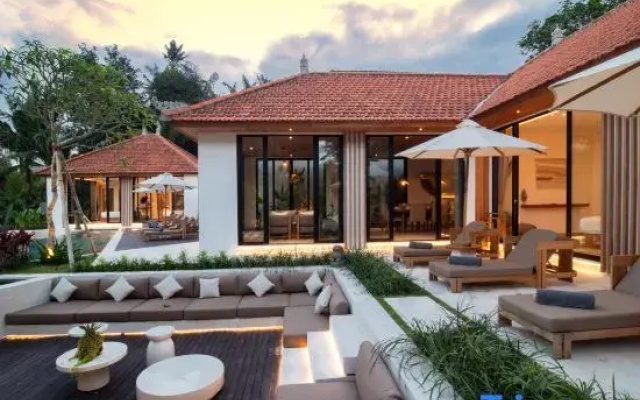 Villa Kemboja by BaliSuperHost