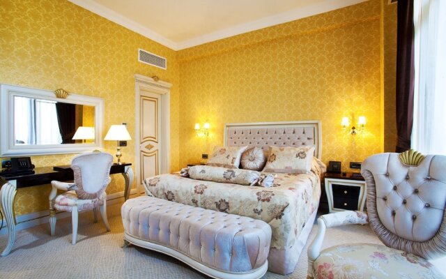 Ayan Palace Hotel