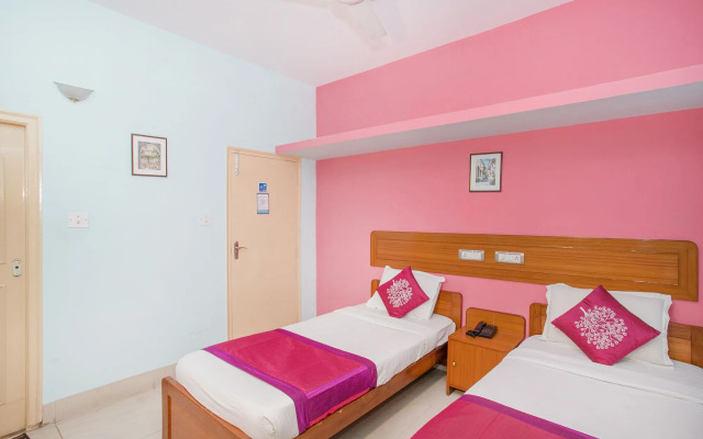 Hotel Red Carpet Residence by OYO Rooms