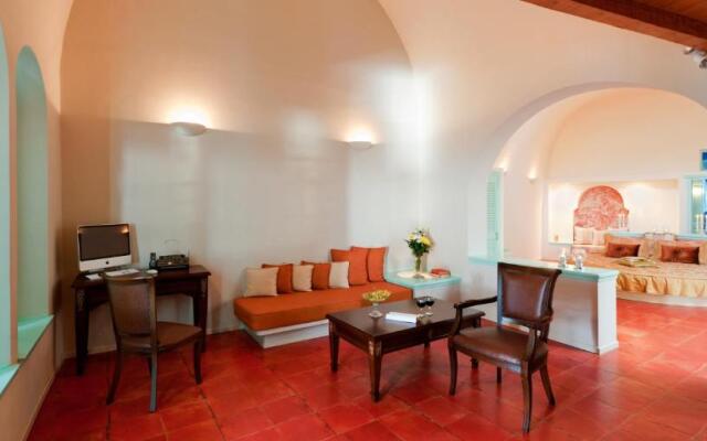 Vallas Apartments & Villas
