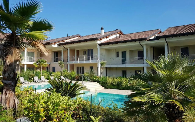 Luxury Apartments Beauty Gardens