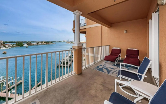 Waterfront Breeze Condo Condo