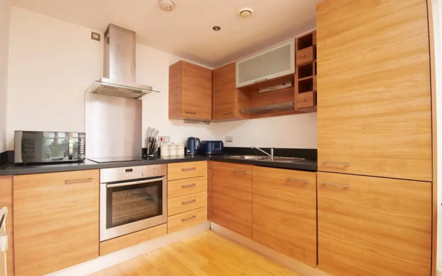 Deluxe City Centre Apt Balcony View Free Parking