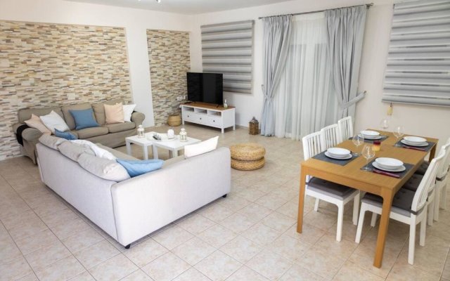 Modern 2bedroom flat with spacious balcony 2