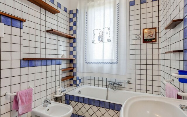 Pretty Apartment in Santa Venerina With Garden