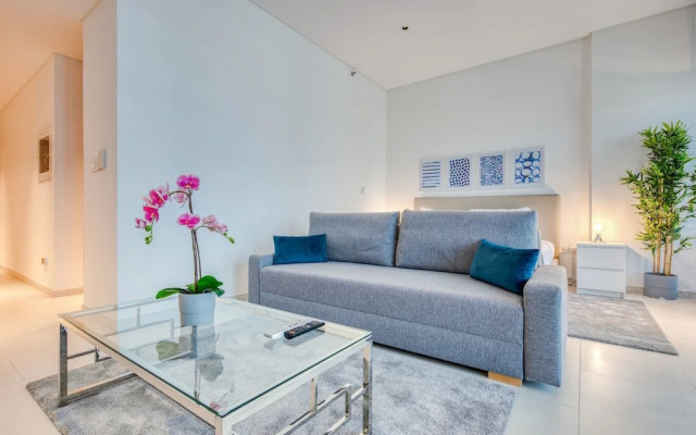 Marquise Square by Maison Privee