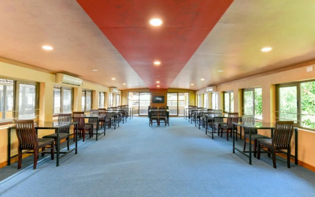 OYO 16838 Big B Houseboat 10 BHK