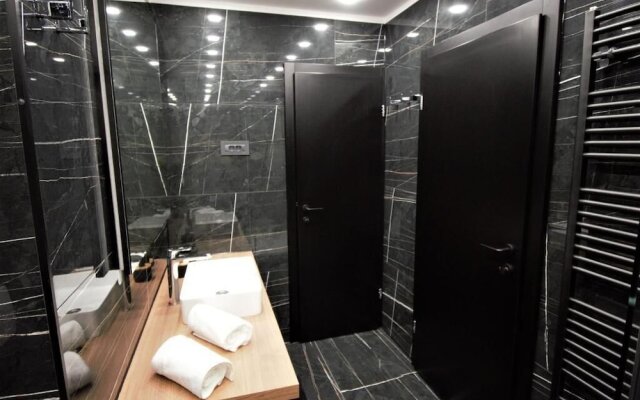 Jazine Lux Apartments