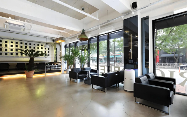 Cheongju The Mark Hotel