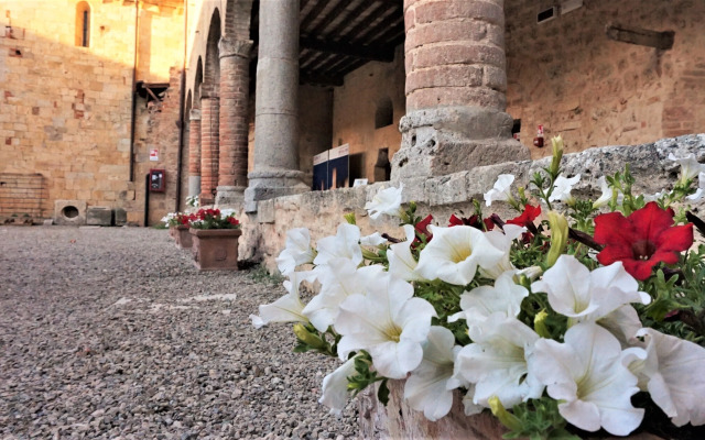 Contessa Ava Dei Lambardi