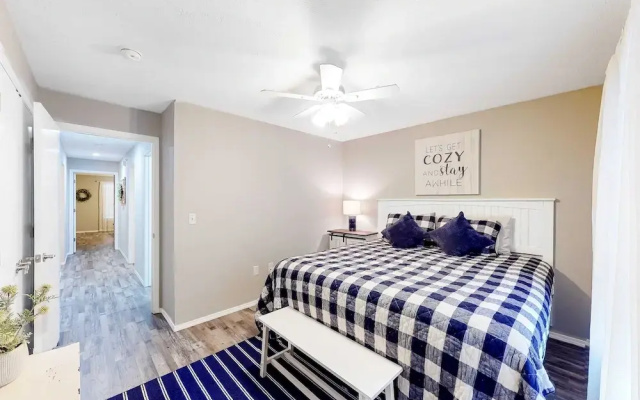 Rockwall Duo - Cottage + Lodge Combo