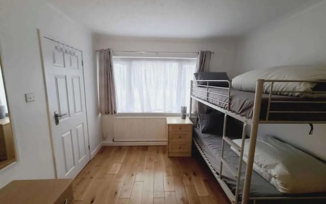 Rusper Retreat - Spacious Home Near Gatwick