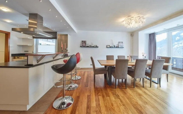 Marys Holiday Penthouse