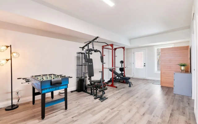 Marvelous New Townhomes for 16 guests