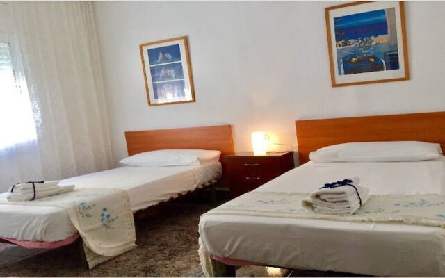 El Garrofer Carob Holidays House