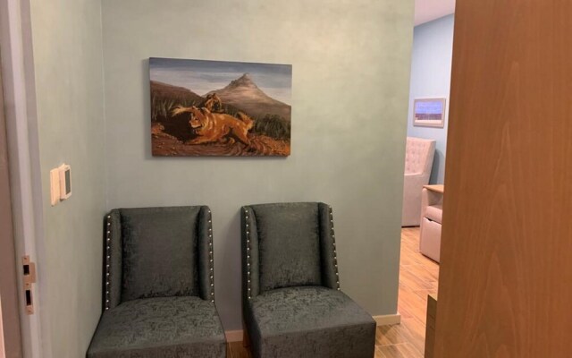 Urban Oasis ApartHotel