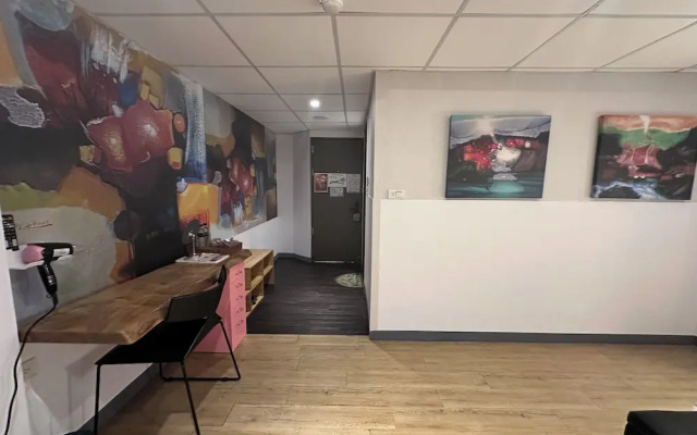 Arthome Hotel