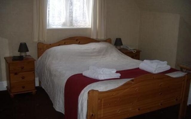 Whitworth Falls Hotel