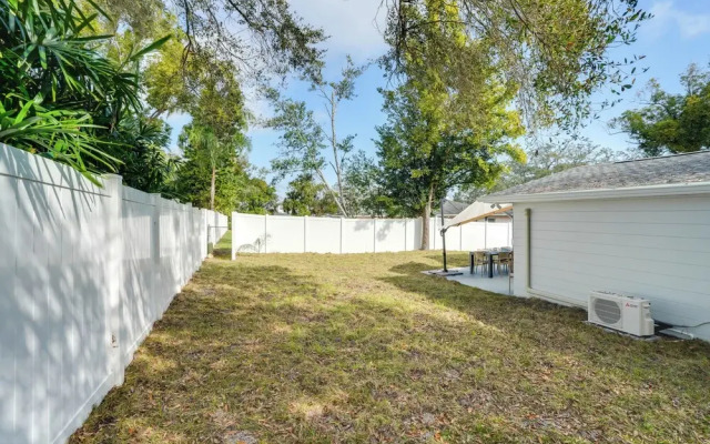 Mid-century Lakeland Home w/ Game Room!