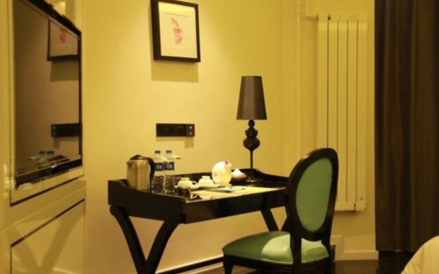 Xana LITE Hotel 5th Avenue Branch