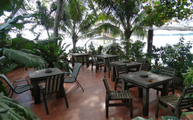 Chema's by the Sea