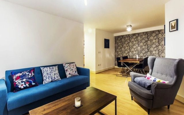 Cosy & Bright Flat for 5 in Greenwich