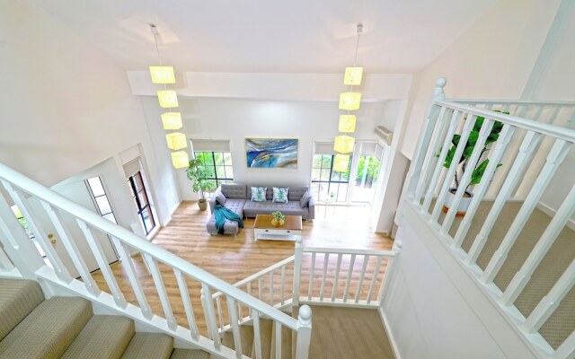 6BRM Retreat Parkside Family House Melb