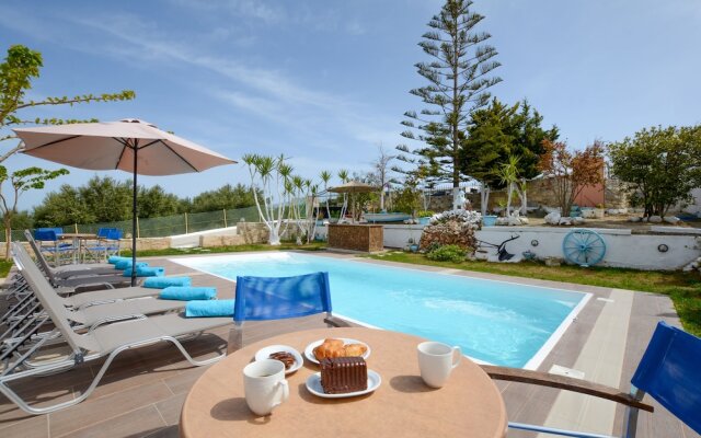 Nautilus Villa with private pool