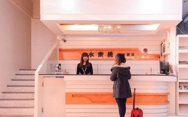Peach Hotel