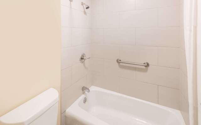 Days Inn by Wyndham Madison
