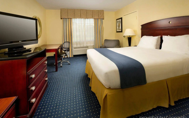 Holiday Inn Express & Suites Annapolis by IHG