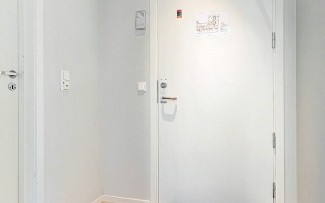 Central 1 Bedroom Apartment