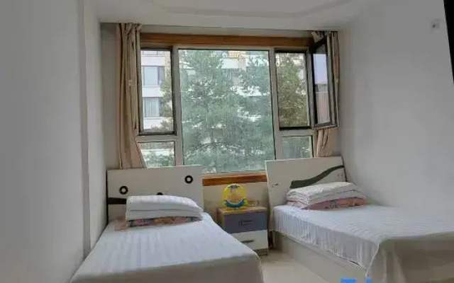 Yichun Xinxin Fashion Inn