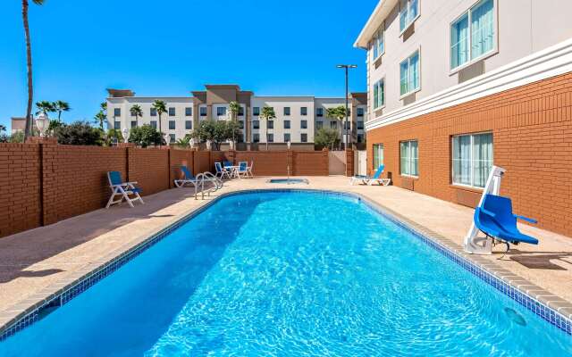 La Quinta Inn & Suites by Wyndham Pharr North McAllen