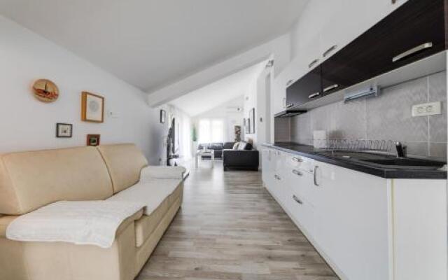 Apartments Frezija
