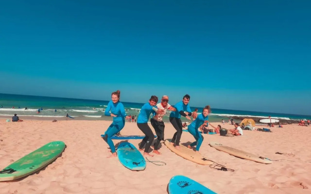 International Surf School & Camp - Hostel