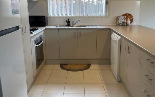 Stones Throw Hunter Valley 3mins to Cellar Doors