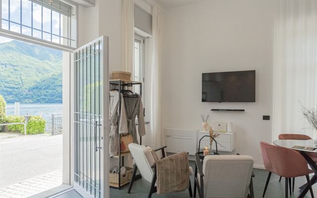 Piccola Como Lotus With 1 Bathrooms