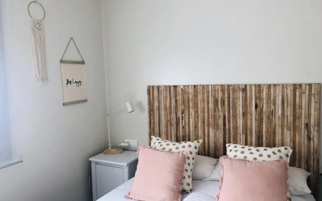 Casa con Jardín a 50m de la Playa en Hío