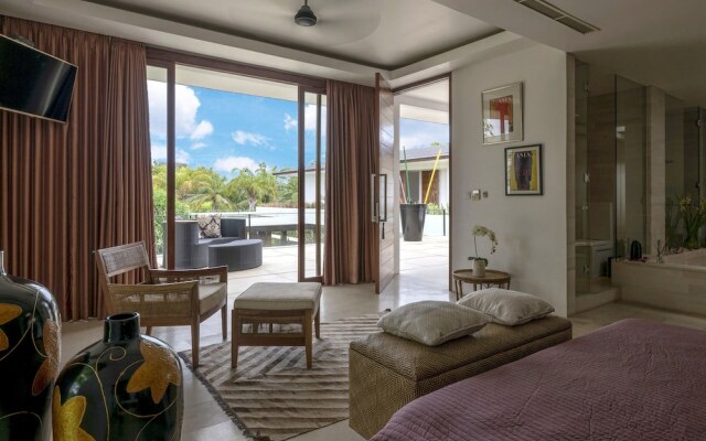 SuperNova Private Boutique Retreat Villa