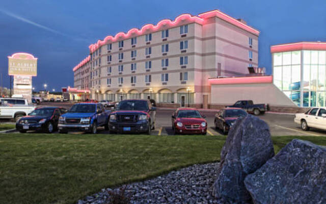 St. Albert Inn & Suites