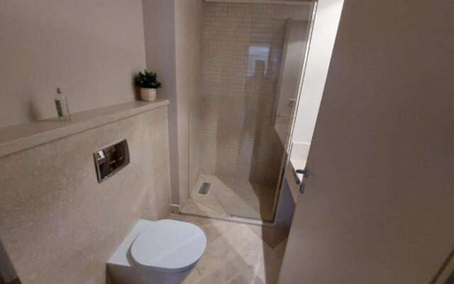 MCJ Luxury 2 Bedrooms Apartment