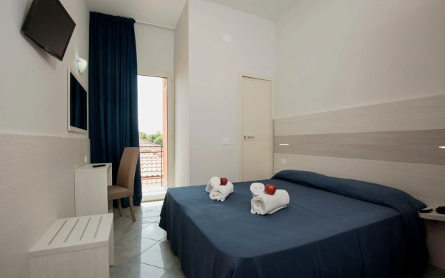 Hotel Scarlet