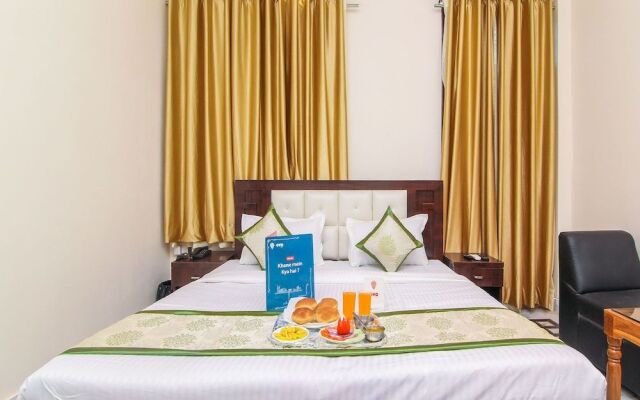 OYO 13478 Hotel Surabhi Garden