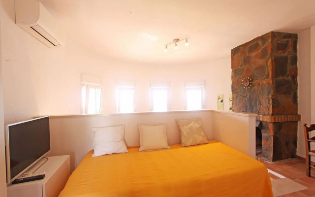 1100 - Beach Front Villa